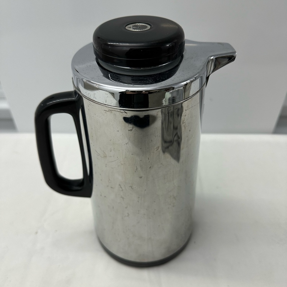 PEACOCK Stainless Steel Hot/Cold Handled Carafe